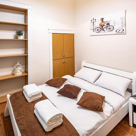Avangard On Sholom Aleikhema St 7 Apart Apartment Lviv Ngoại thất bức ảnh